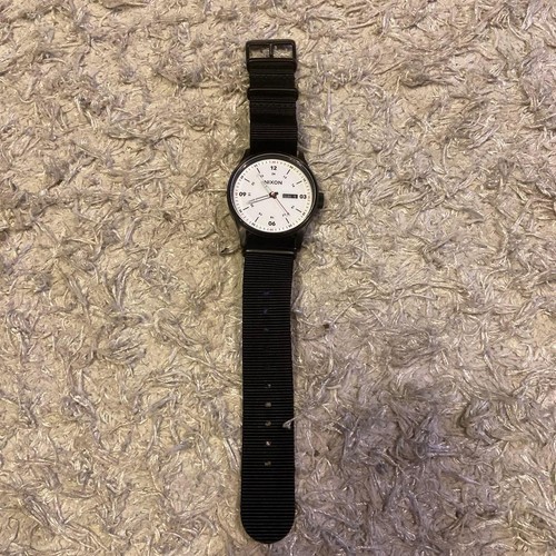 Nixon watch black white - nixon,