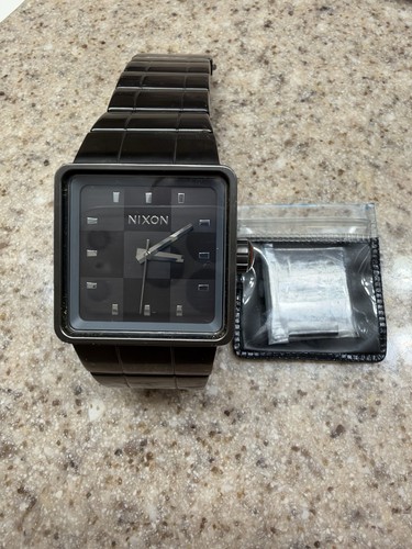 Nixon the quatro - nixon, throttle