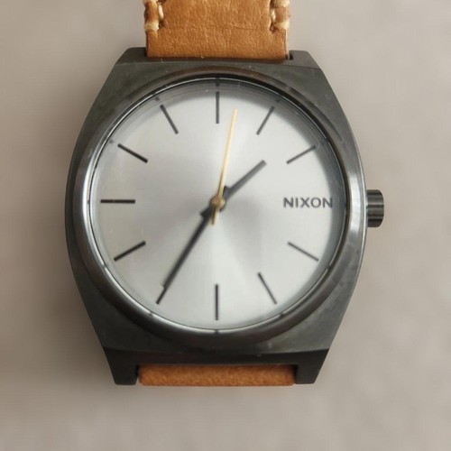 Nixon the time teller - nixon,