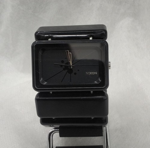 Nixon vega quartz - nixon,