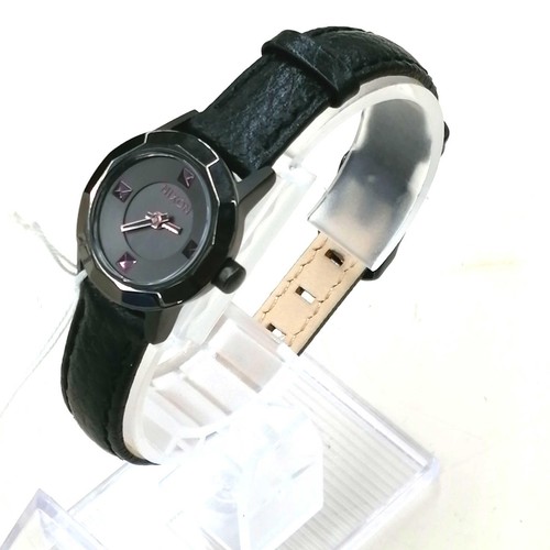 Nixon the mini - the, b