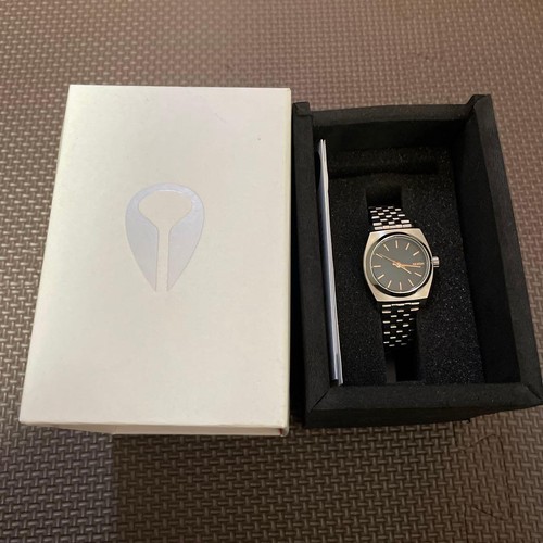 Nixon watch - nixon,